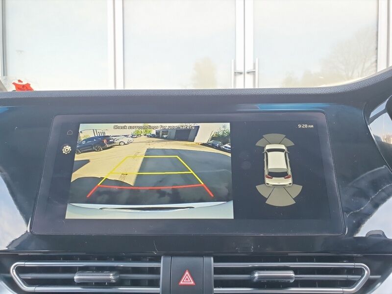 More views of Kia Niro