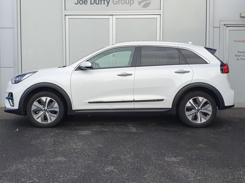 More views of Kia Niro
