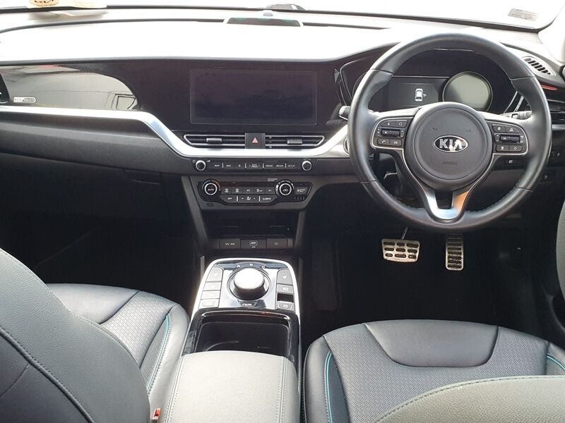 More views of Kia Niro