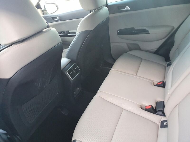 More views of Kia Sportage