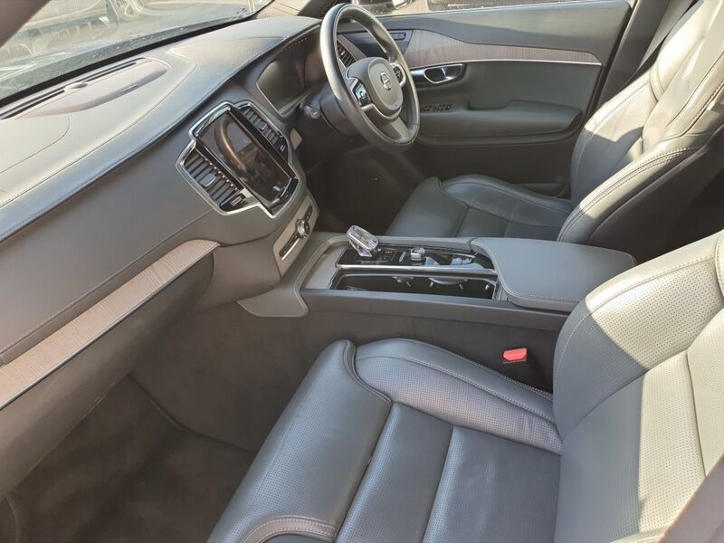 More views of Volvo XC90