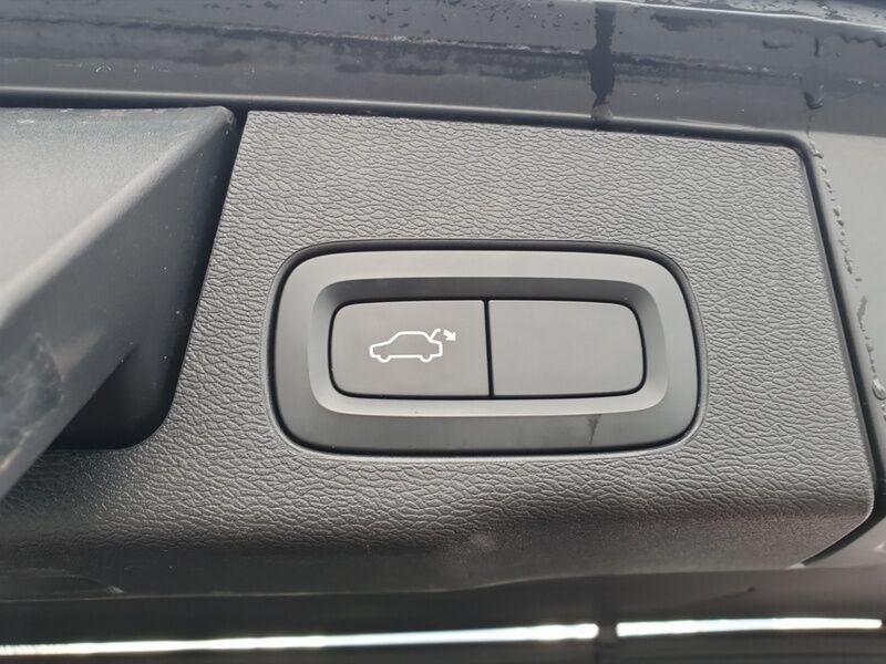 More views of Volvo XC60