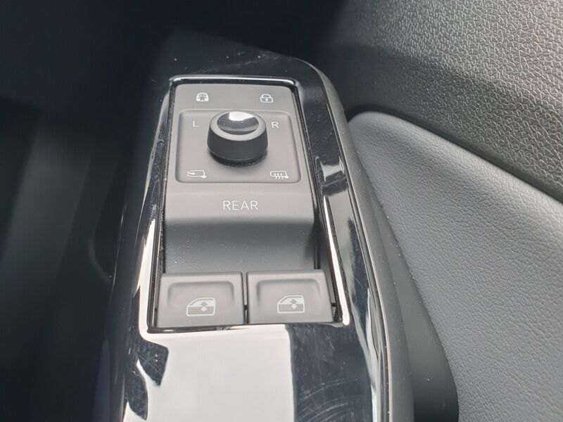 More views of Volkswagen ID.4