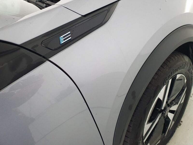 More views of Peugeot 2008