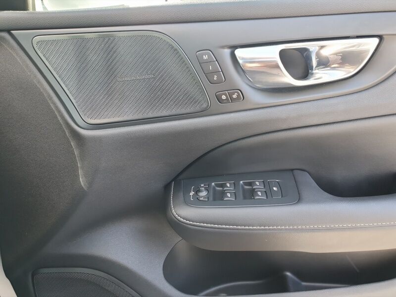 More views of Volvo S60