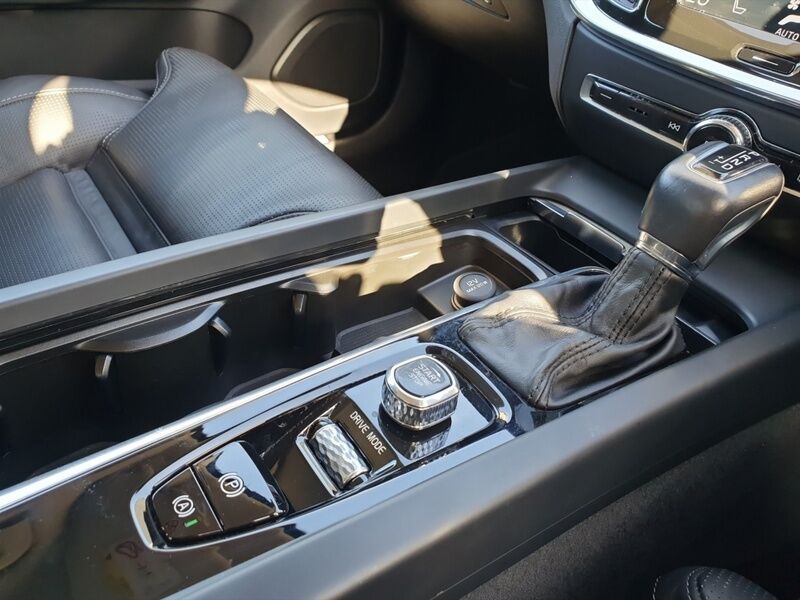 More views of Volvo S60