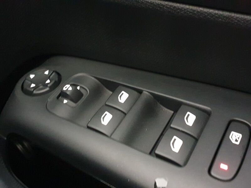 More views of Citroen C5 Aircross