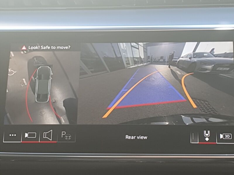 More views of Audi A8
