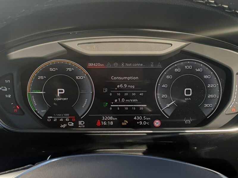 More views of Audi A8