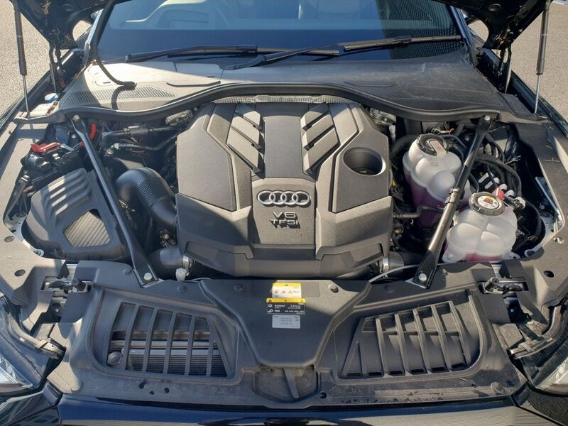 More views of Audi A8