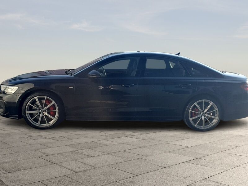 More views of Audi A8