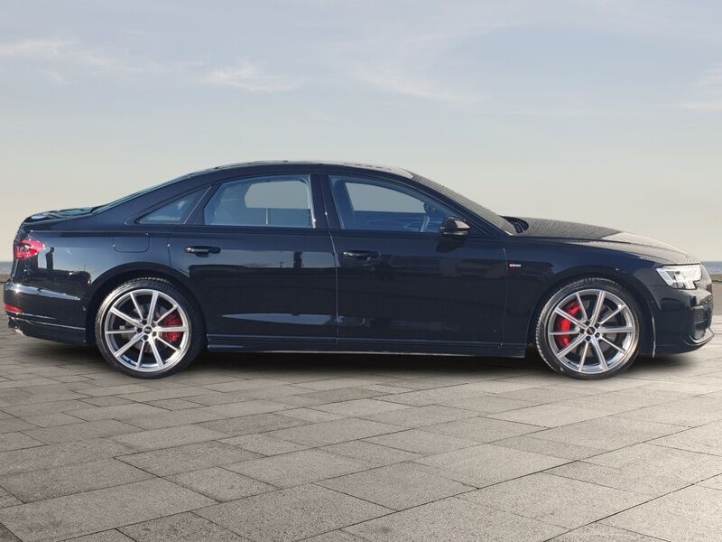 More views of Audi A8