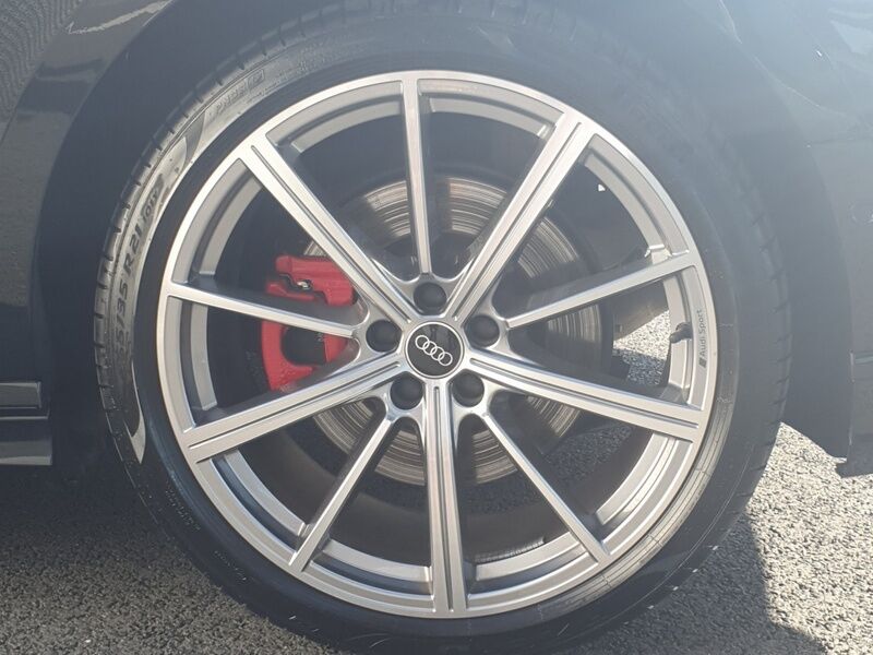 More views of Audi A8