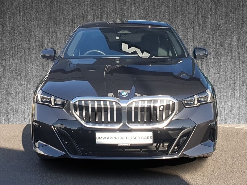 More views of BMW i5