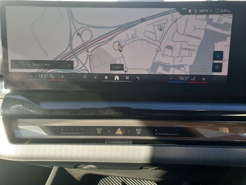 More views of BMW i5