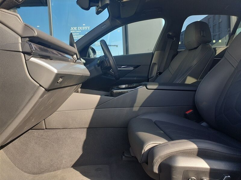 More views of BMW i5