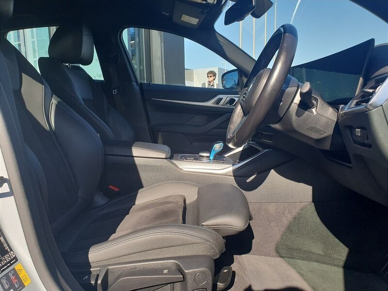 More views of BMW i4