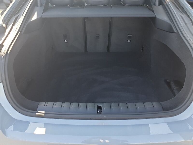 More views of BMW i4