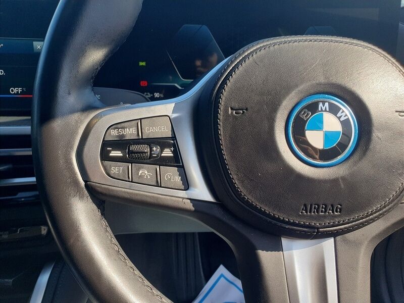 More views of BMW i4