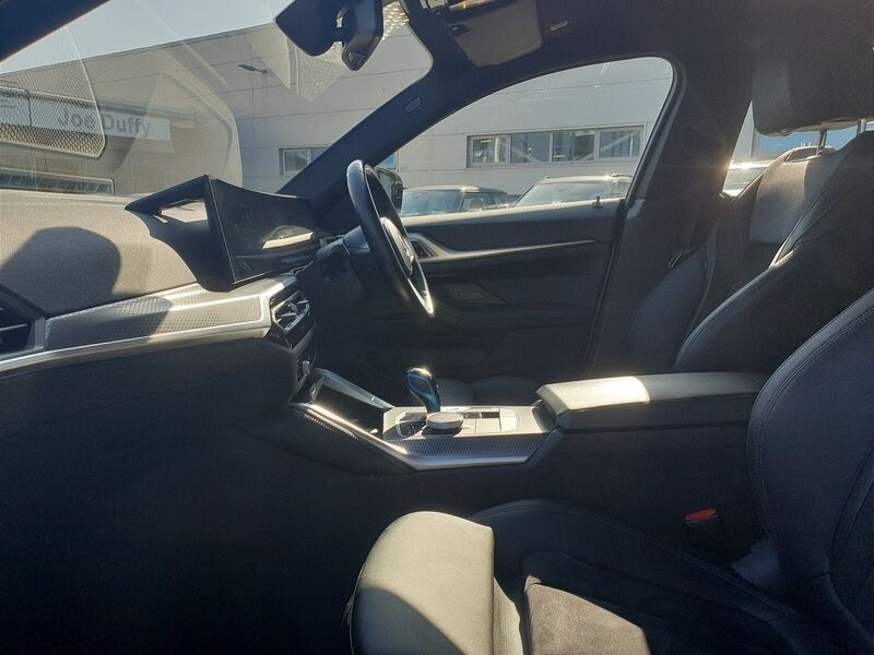 More views of BMW i4