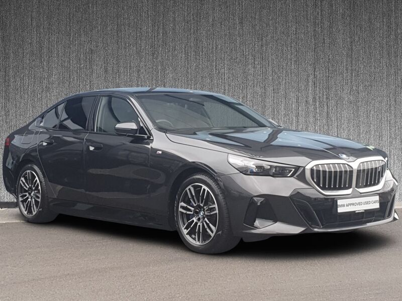 More views of BMW i5