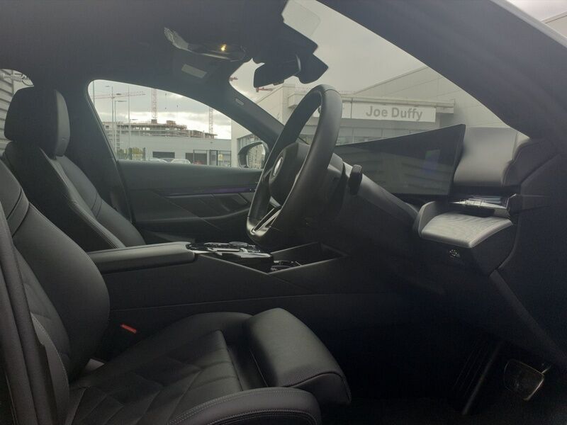 More views of BMW i5