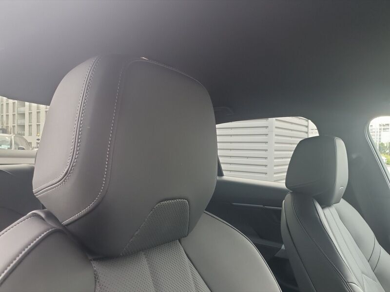 More views of BMW i5