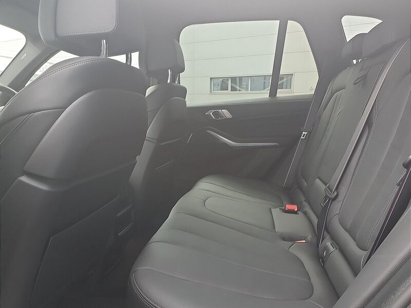 More views of BMW X5