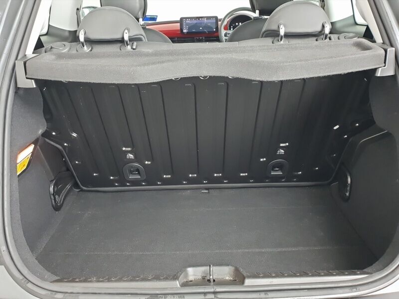 More views of Fiat 500e