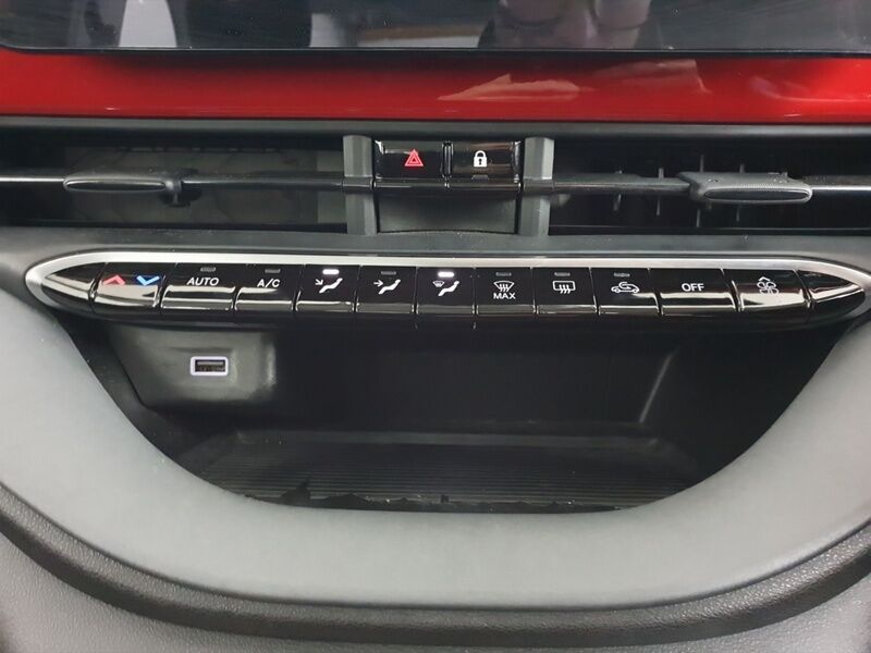 More views of Fiat 500e