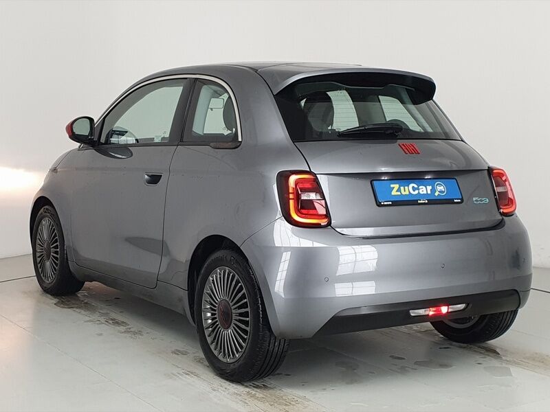 More views of Fiat 500e