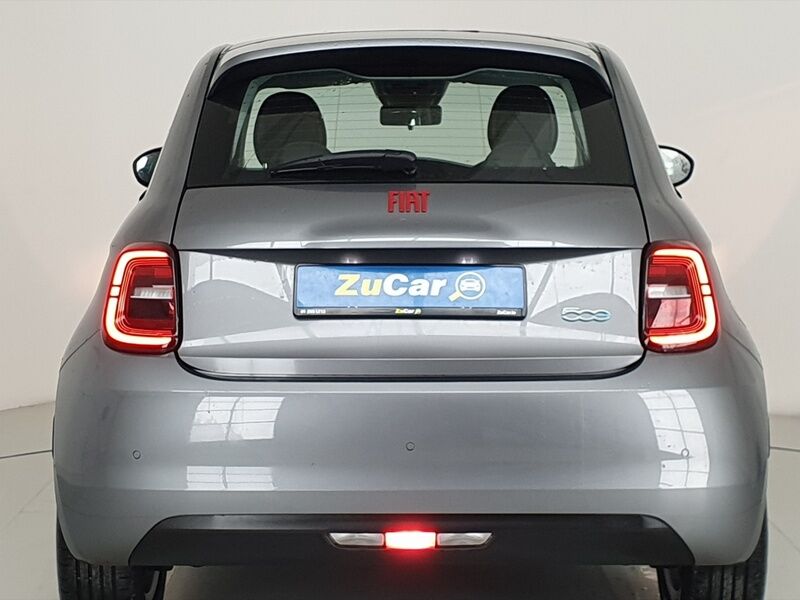 More views of Fiat 500e