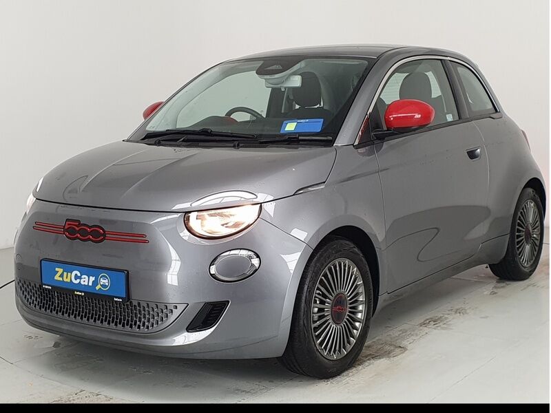 More views of Fiat 500e