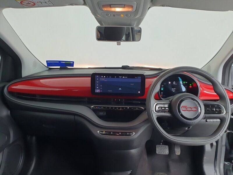More views of Fiat 500e