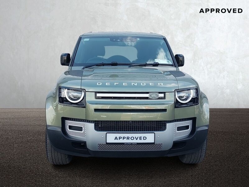 More views of Land Rover Defender