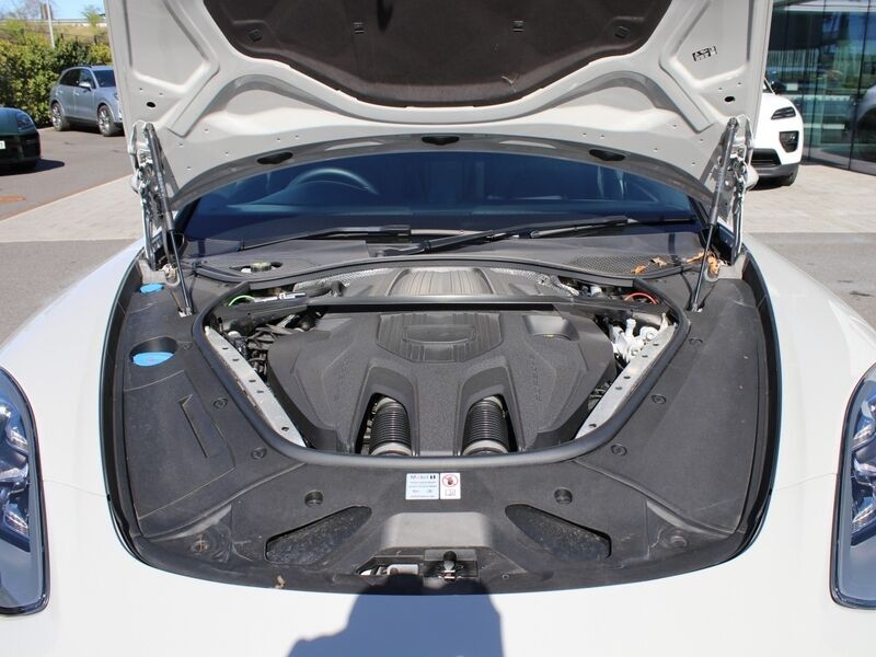 More views of Porsche Panamera