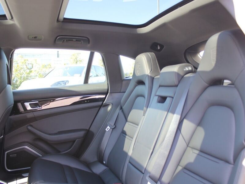More views of Porsche Panamera