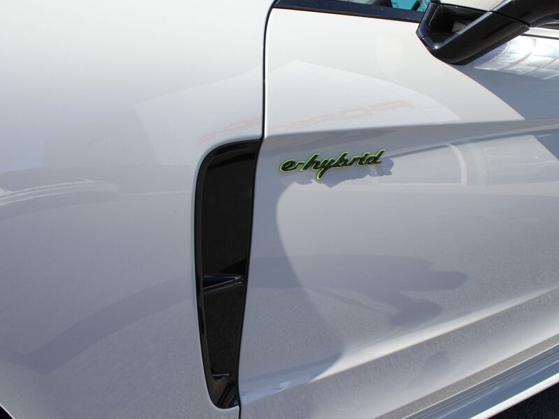More views of Porsche Panamera