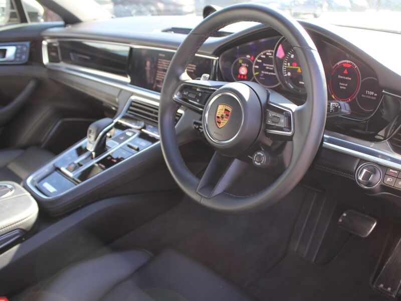 More views of Porsche Panamera