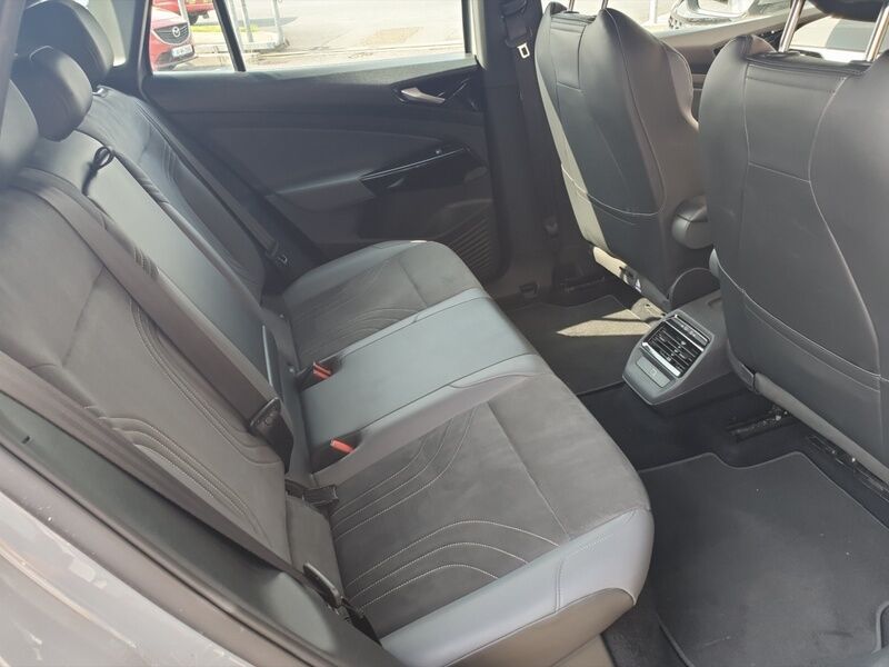 More views of Volkswagen ID.4