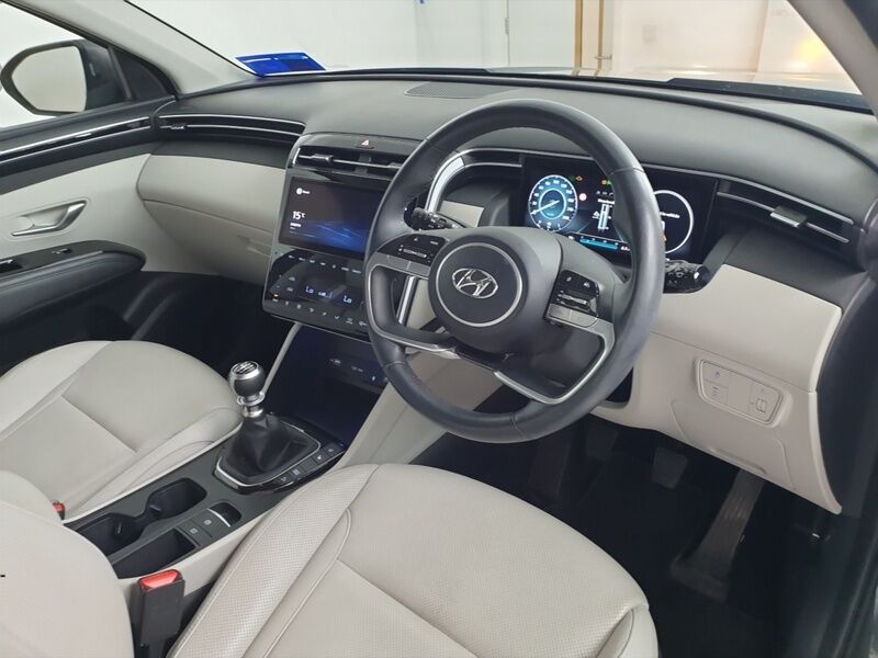 More views of Hyundai Tucson