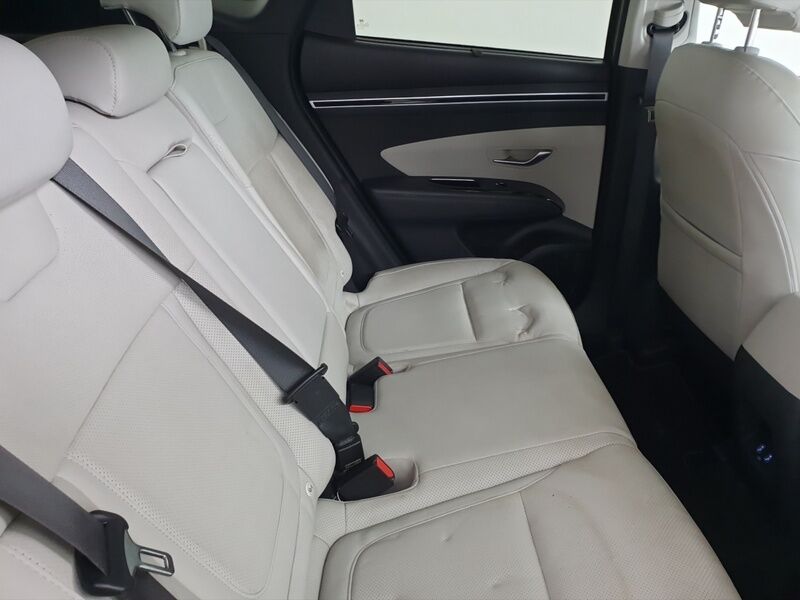 More views of Hyundai Tucson