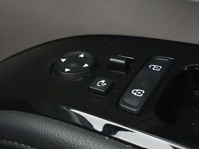 More views of Hyundai Tucson