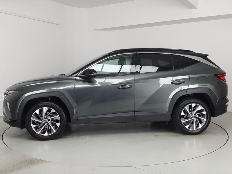 More views of Hyundai Tucson