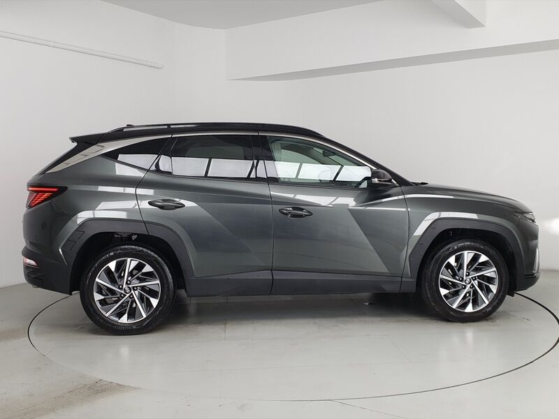 More views of Hyundai Tucson