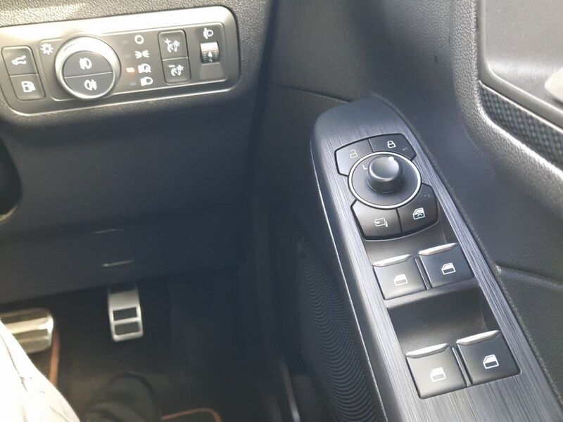 More views of Ford Kuga