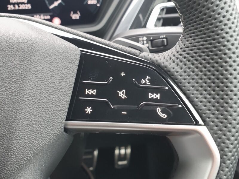 More views of Audi Q4 e-tron