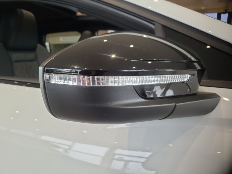 More views of Audi Q4 E-tron