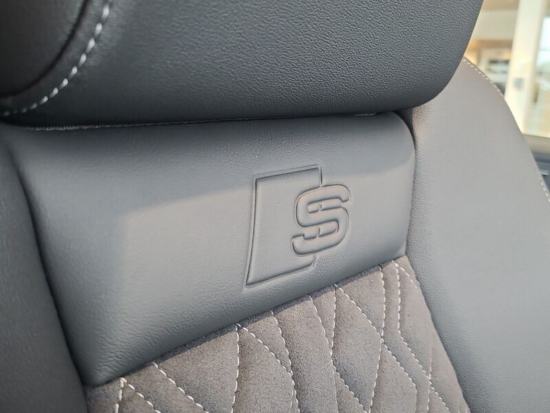 More views of Audi Q4 E-tron