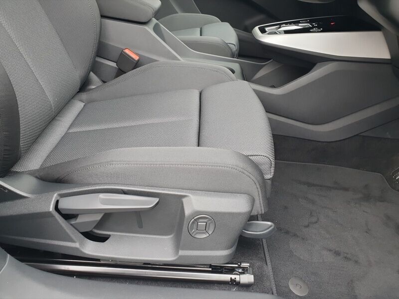 More views of Audi Q4 E-tron